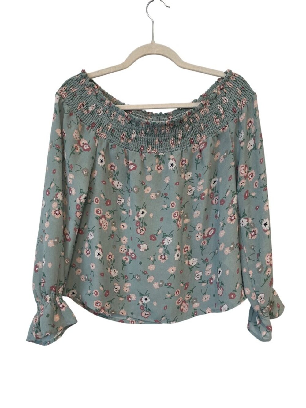 Wild Blue x Sadie Robertson Floral Blouse Medium Off The Shoulder Smocked Hippie